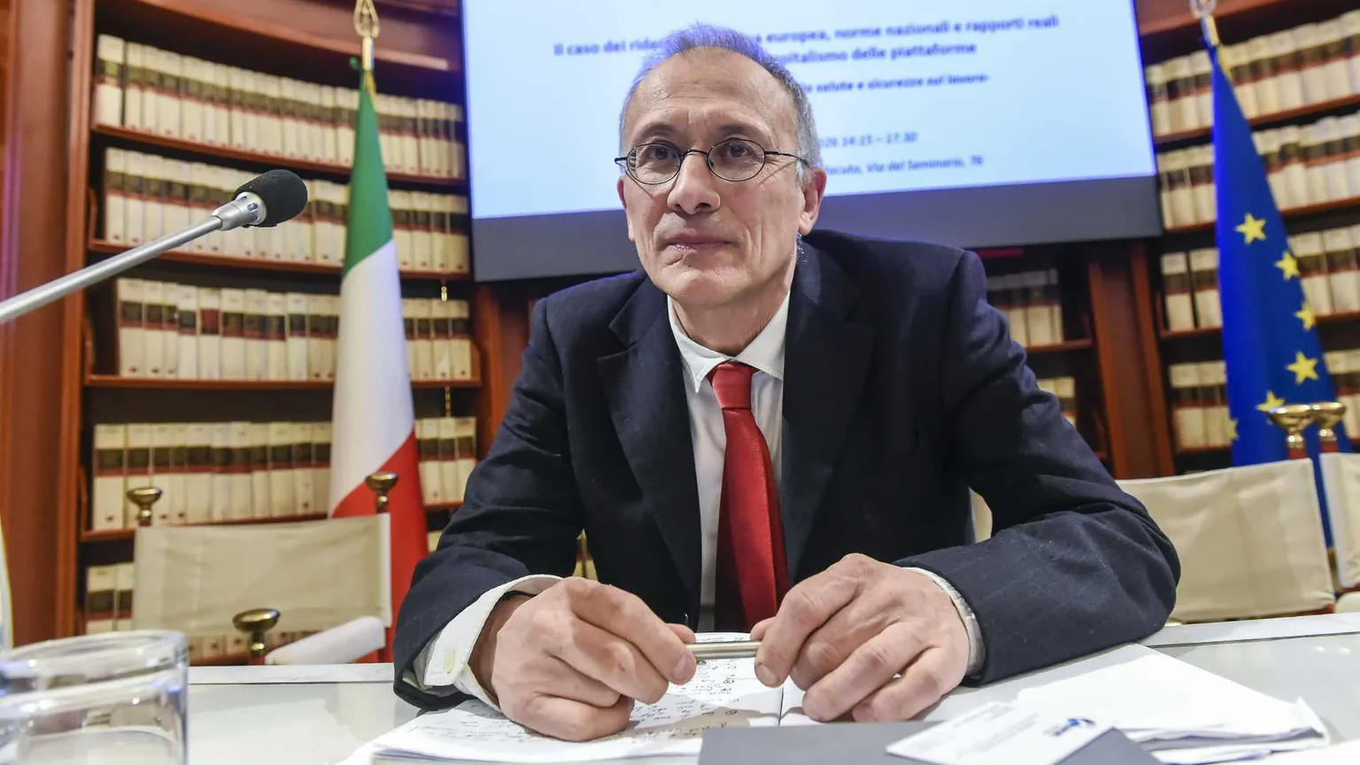 La "ricetta" del pm anticaporalato Storari: ci interessano i diritti di chi lavora, non punire i vertici