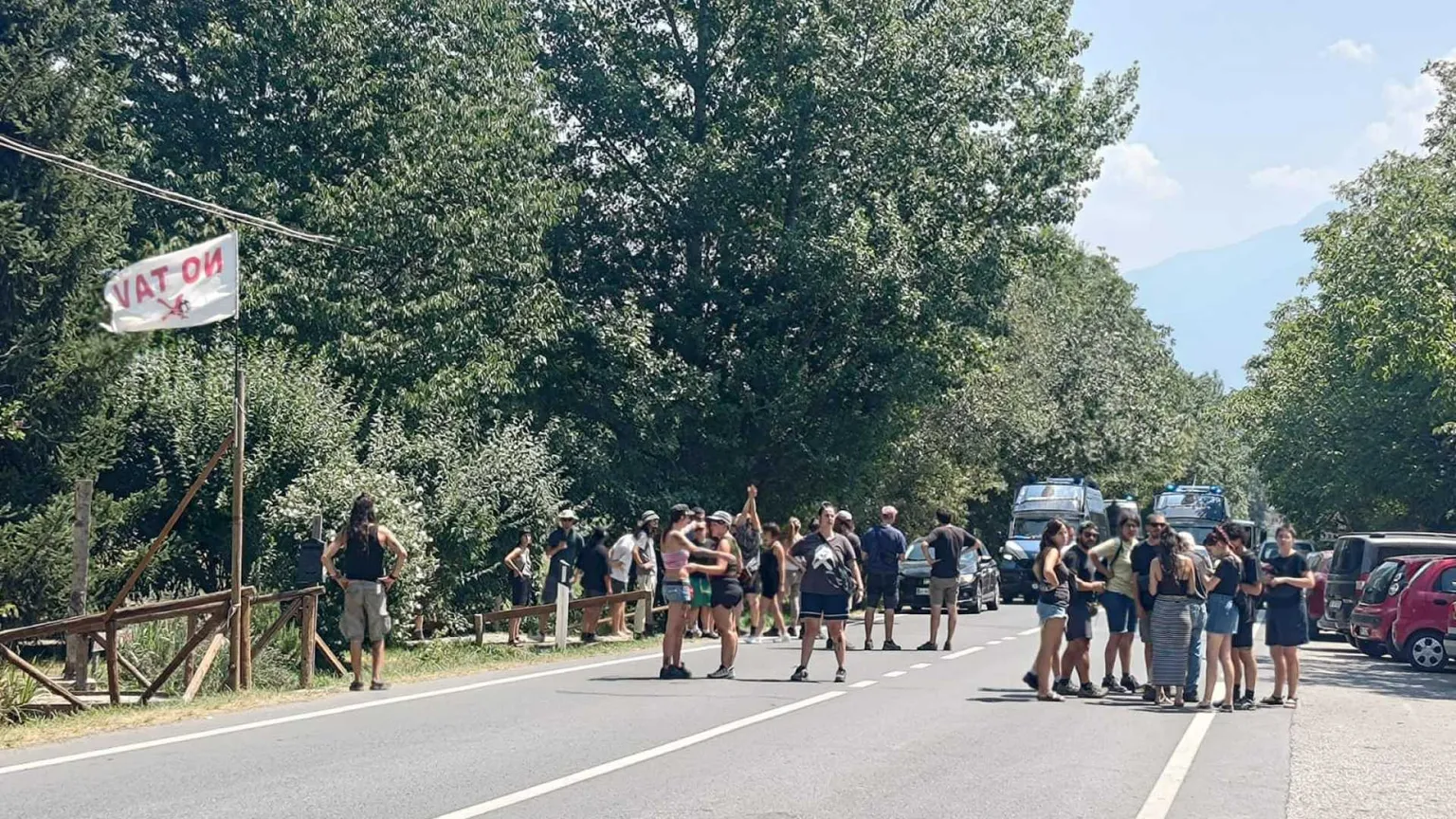 Val di Susa, il prefetto vieta il campeggio a Susa. E i No Tav si spostano a Venaus