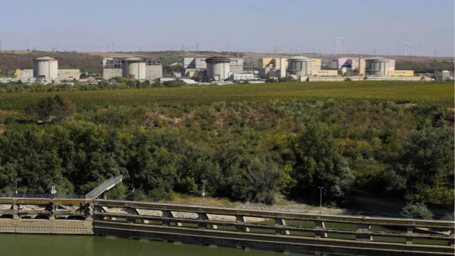 La secca storica del Danubio costringe Romania e Ungheria a spegnere le centrali nucleari