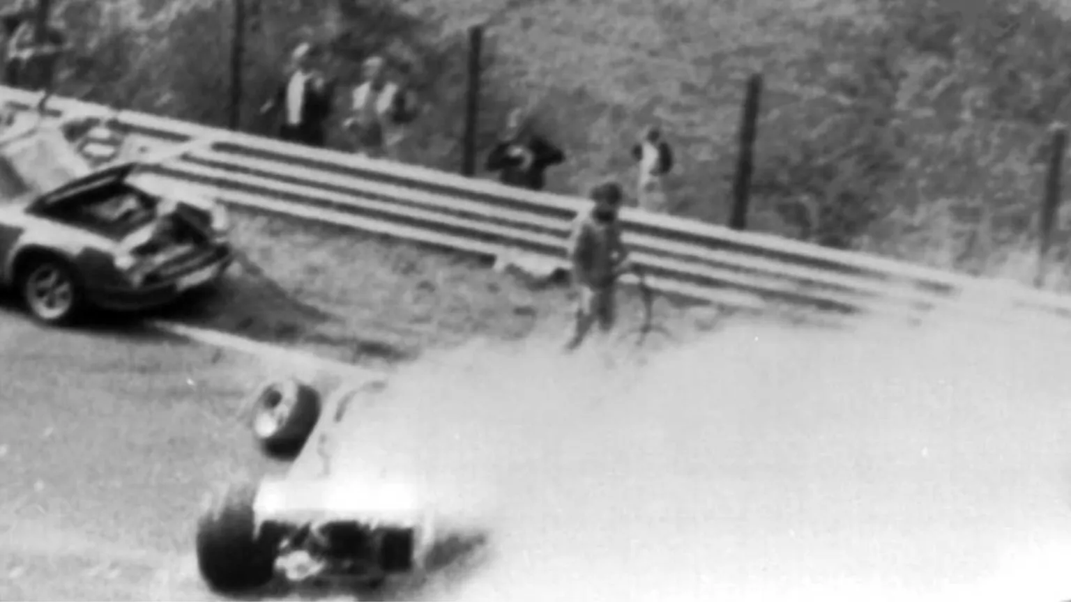 50 fa l'incidente di Lauda: quel giorno nacque la F1 moderna, più sicura grazie alla tv