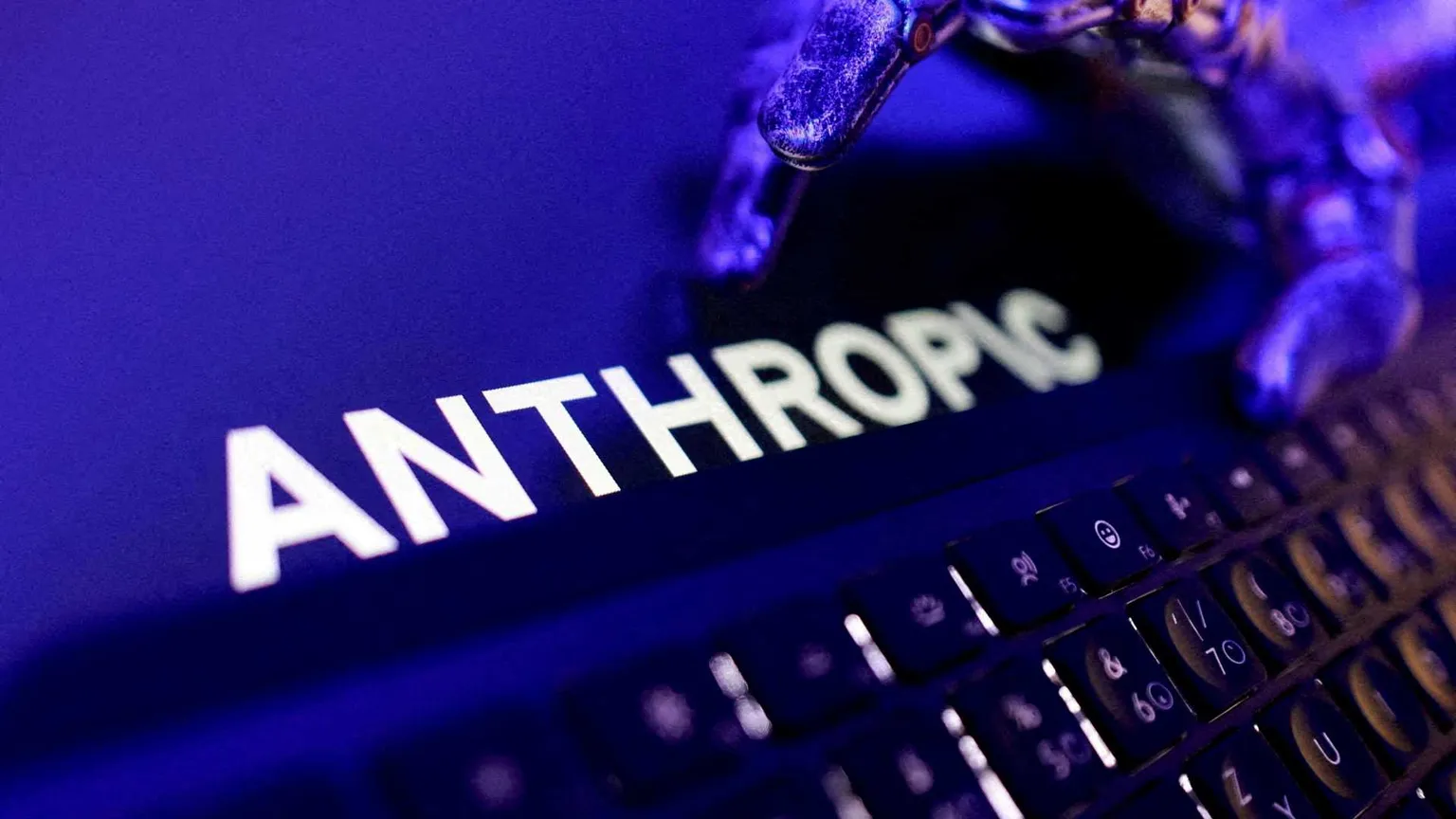 Così le IA di Anthropic hanno violato i computer di tre organizzazioni
