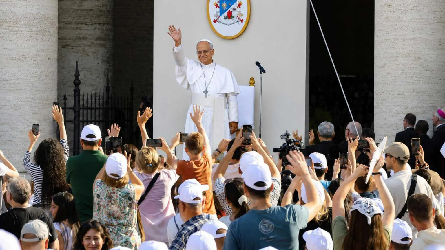 Il "per sempre", il rinnovamento della Chiesa, la tecnologia: cosa ha detto il Papa ai giovani ad Assisi