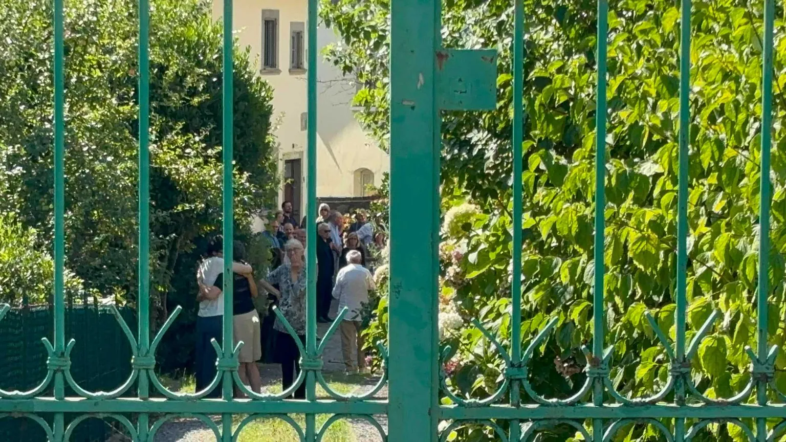 Ecco il discorso che il cardinale Zuppi ha pronunciato alle esequie di Guccini