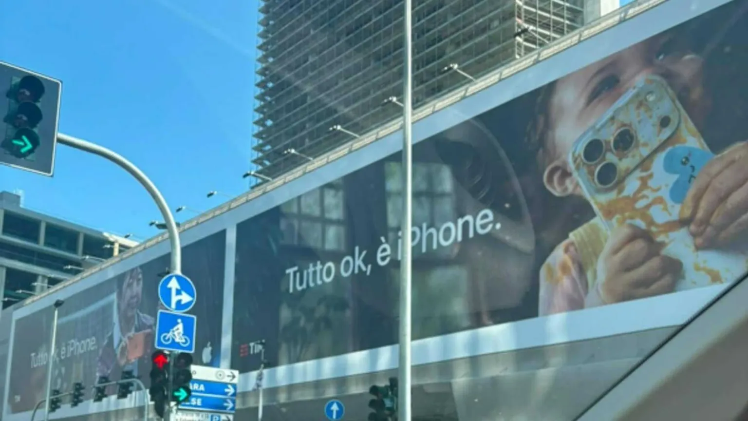 La pubblicità dell'iPhone nelle mani di un bebè è un clamoroso autogol. Ecco perché