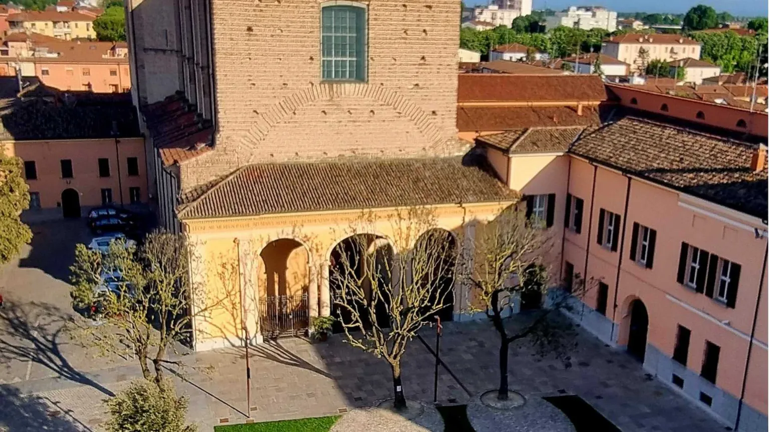 Troppi vandalismi, e il parroco chiude la chiesa