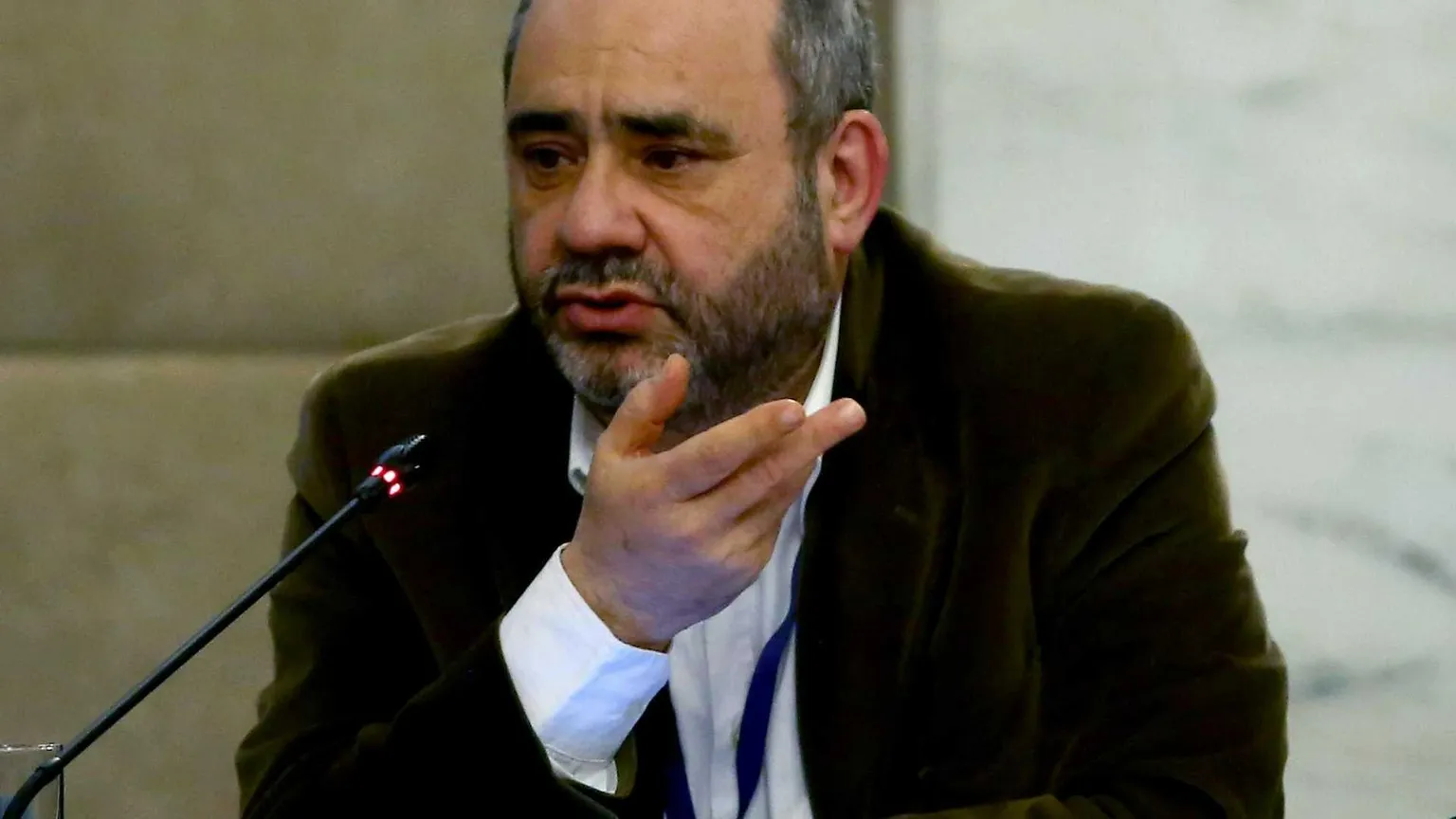Don Tonio Dell'Olio: «I piccoli disarmati pagano il prezzo più alto. Ecco perché ho aderito»