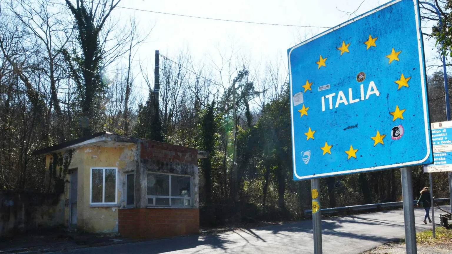 Un decreto (già bocciato dai giudici) ha trasformato Trieste in frontiera esterna dell'Europa