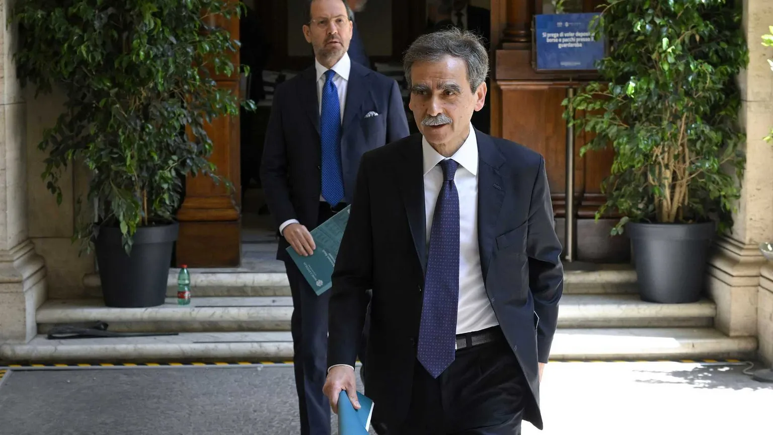Mps contro Intesa, primo sì alla sfida di Lovaglio