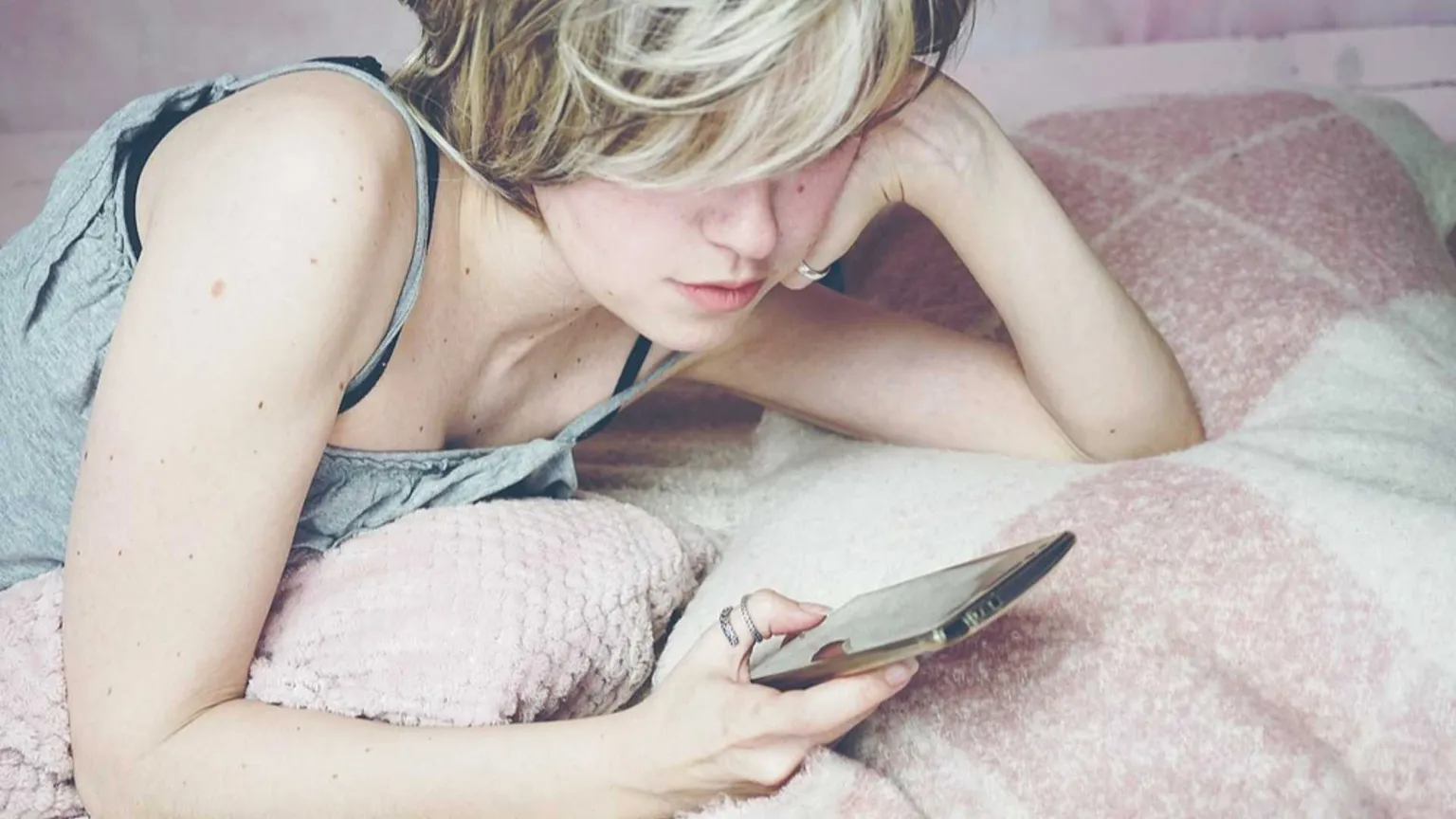 Innamorarci di una macchina perfetta. Ma è l’imperfetto che ci salva e ci cambia