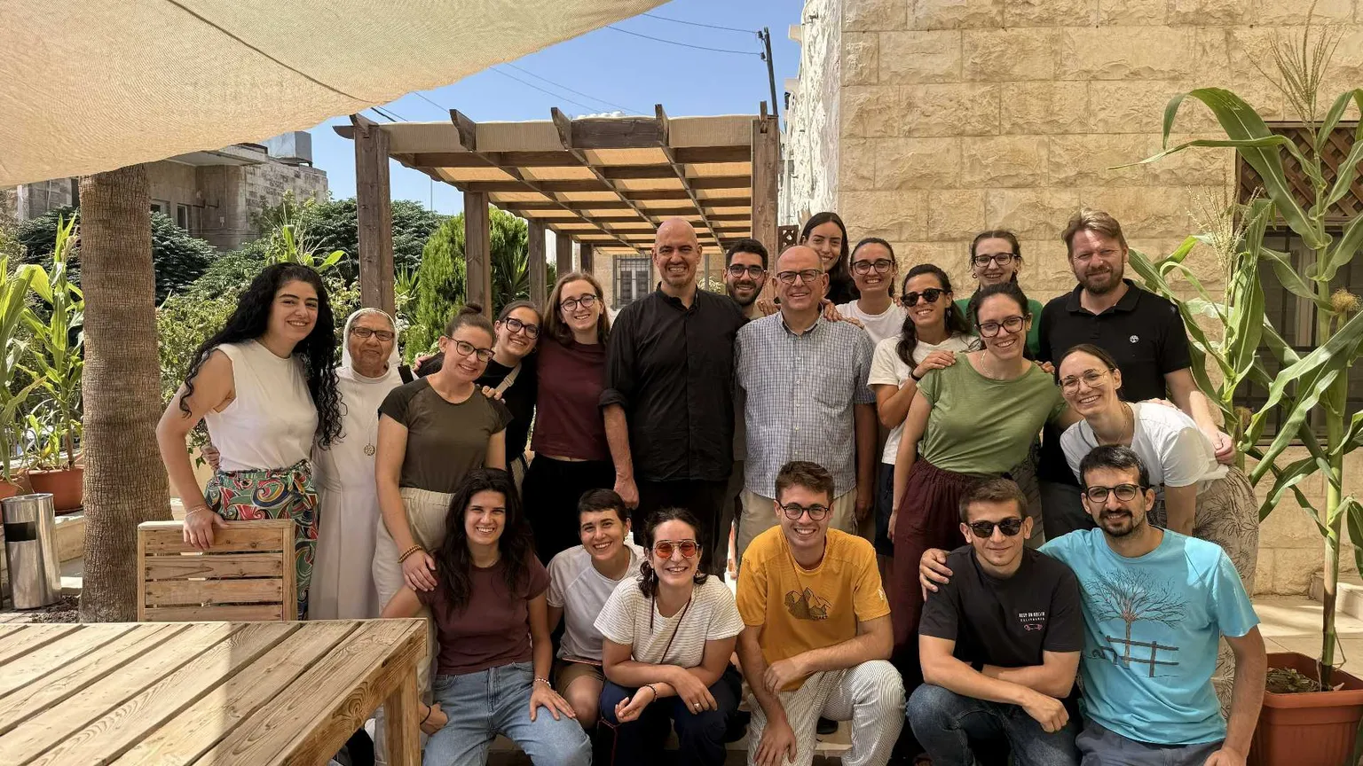 I giovani di Verona pellegrini ad Amman.
«Ora diamo voce ai cristiani di Giordania»