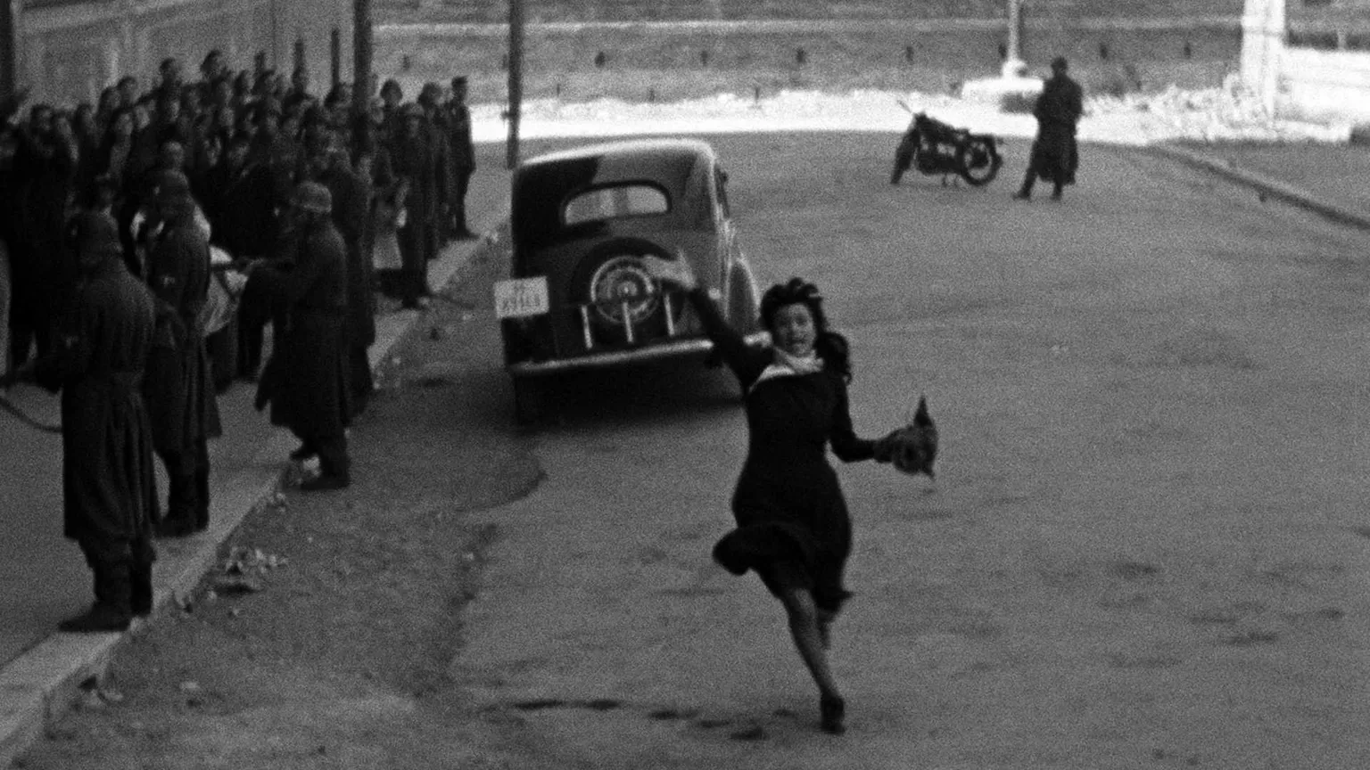 Una foto di scena del film “'Roma città aperta” dopo il restauro realizzato dalla cineteca comunale di Bologna / ANSA