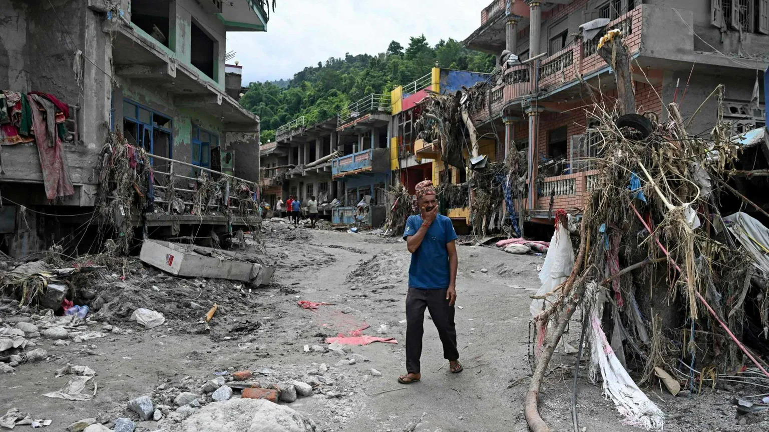 La devastazione provocata dall'alluvione a Devighat, nel distretto di Nuwakot, in Nepal