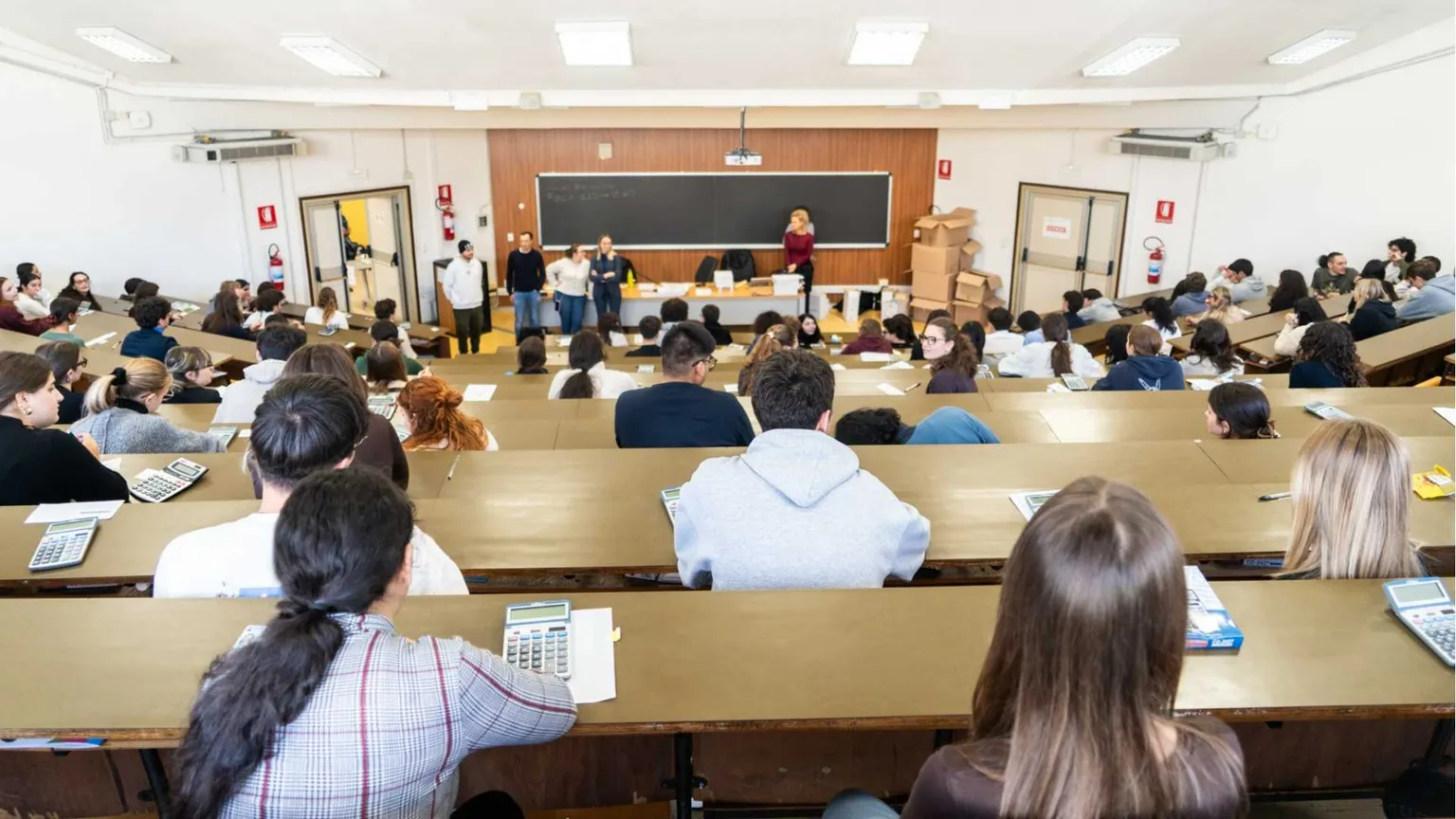 Al via il semestre filtro di Medicina, ma i posti ancora non bastano