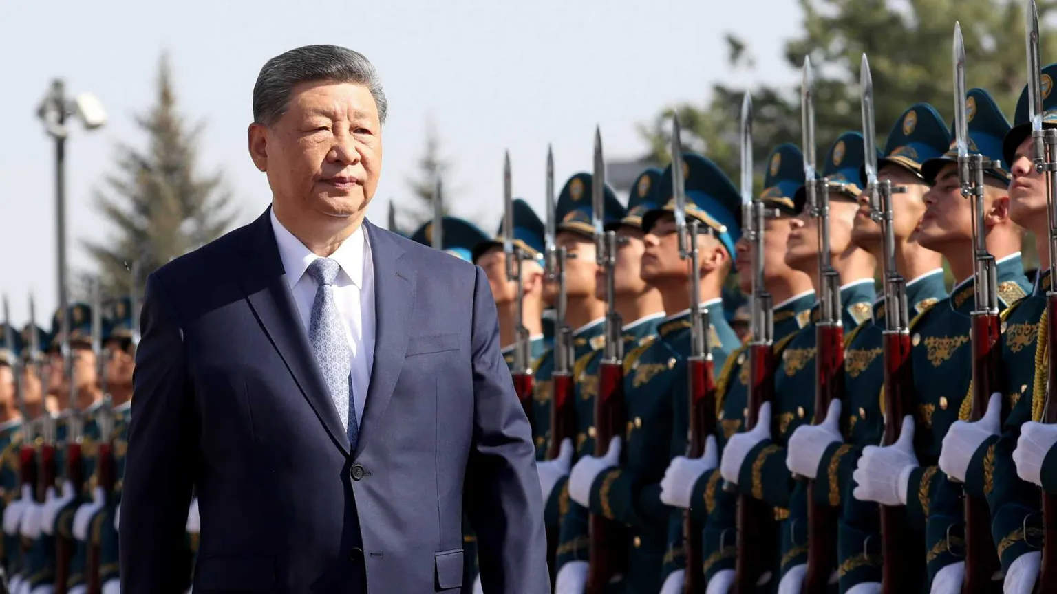 Il presidente russo Vladimir Putin e quello cinese Xi Jinping al vertice dell'Organizzazione per la cooperazione di Shanghai a Bishkek, in Kirghizistan