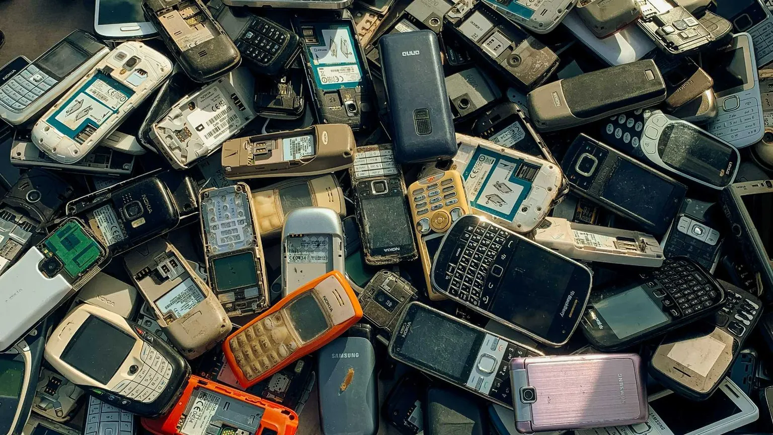 Un aiuto tech per riciclare batterie e raee