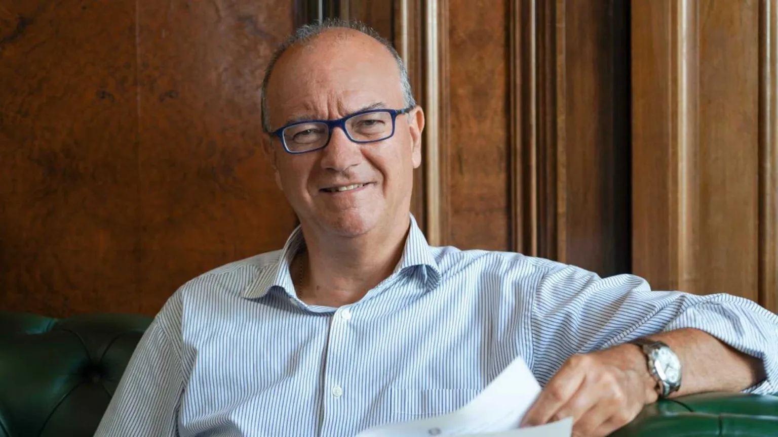 Grammatica e poesia prima dell'IA: la ricetta per la scuola spiegata dal ministro Valditara
