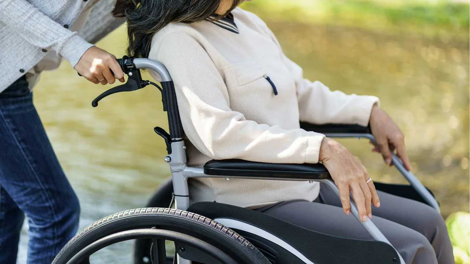 Caregiver e responsabilità comune.
Perché nessuno sia costretto a salvarsi da solo