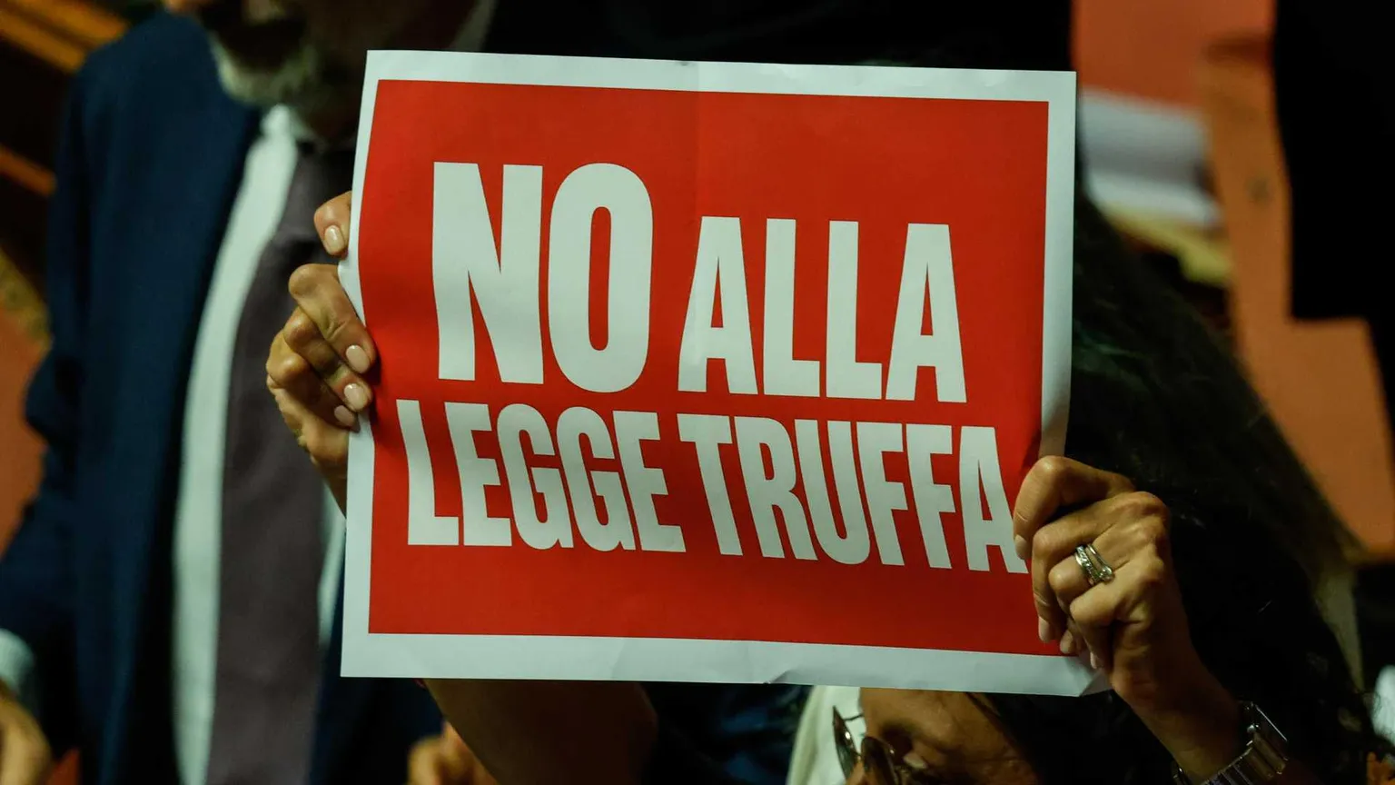 Legge elettorale, sì del Senato. I parlamentari eletti con le preferenze potrebbero essere il 43%