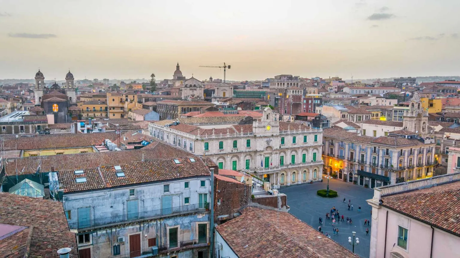 Una vista del centro storico di Catania / IMAGOECONOMICA