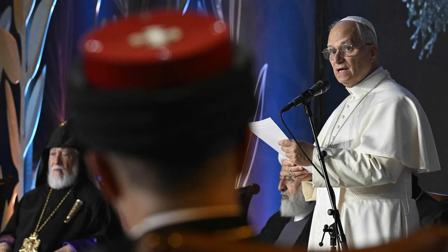 L'incontro ecumenico e interreligioso in piazza dei Martiri a Beirut il 1° dicembre 2025 durante il viaggio di Leone XIV in Libano / SICILIANI