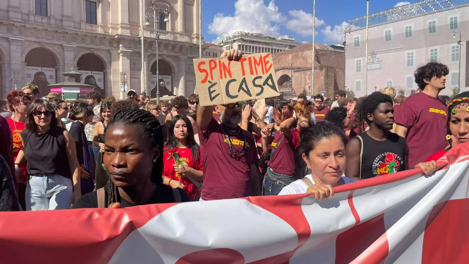 La testa del corteo per Spin Time