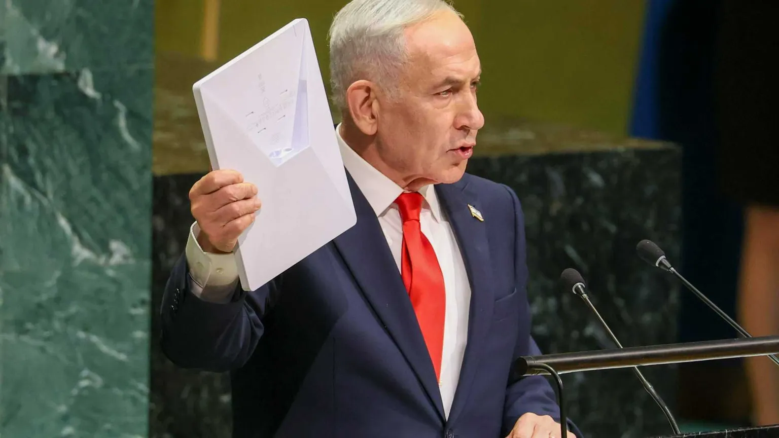 Netanyahu, un uomo solo all'Onu. Parla e in decine se ne vanno. «Siete codardi morali»