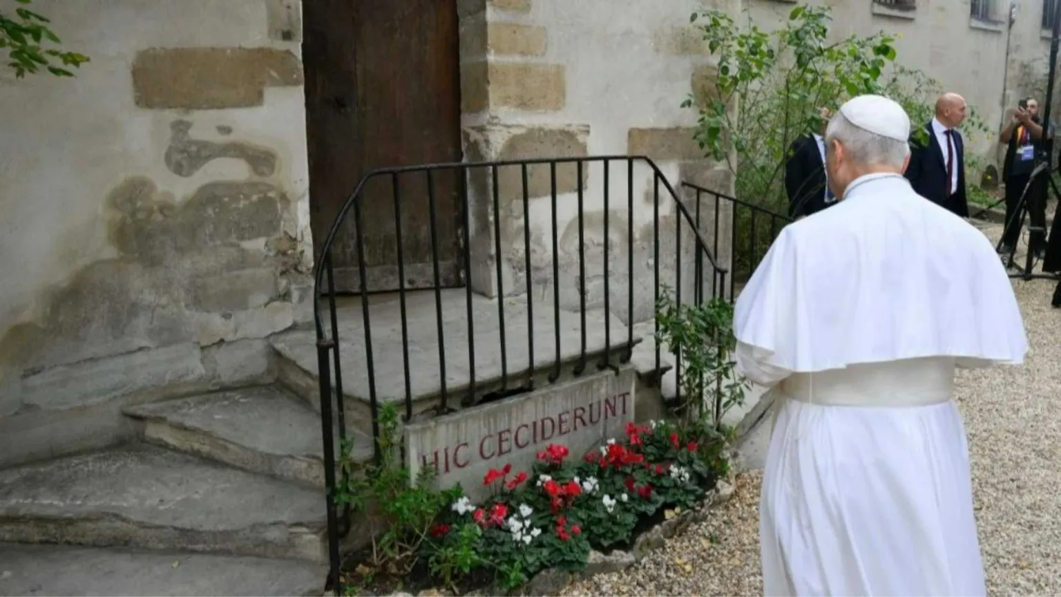 I martiri, Ozanam e fra Lorenzo della Resurrezione: le tappe del Papa all'Institut Catholique