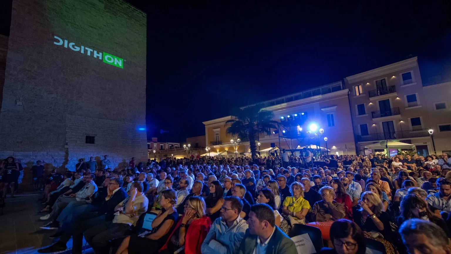 Al via DigithON, la gara fra 100 start-up. Alla kermesse arriva anche Schlein