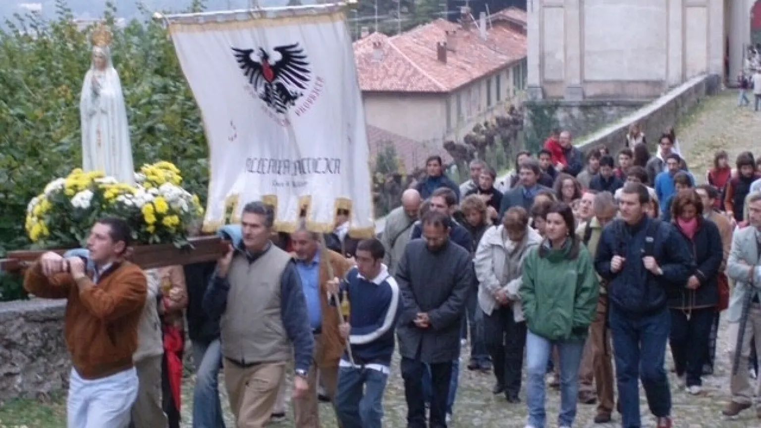 Uno dei pellegrinaggi annuali dell’associazione Alleanza Cattolica al Sacro Monte di Varese