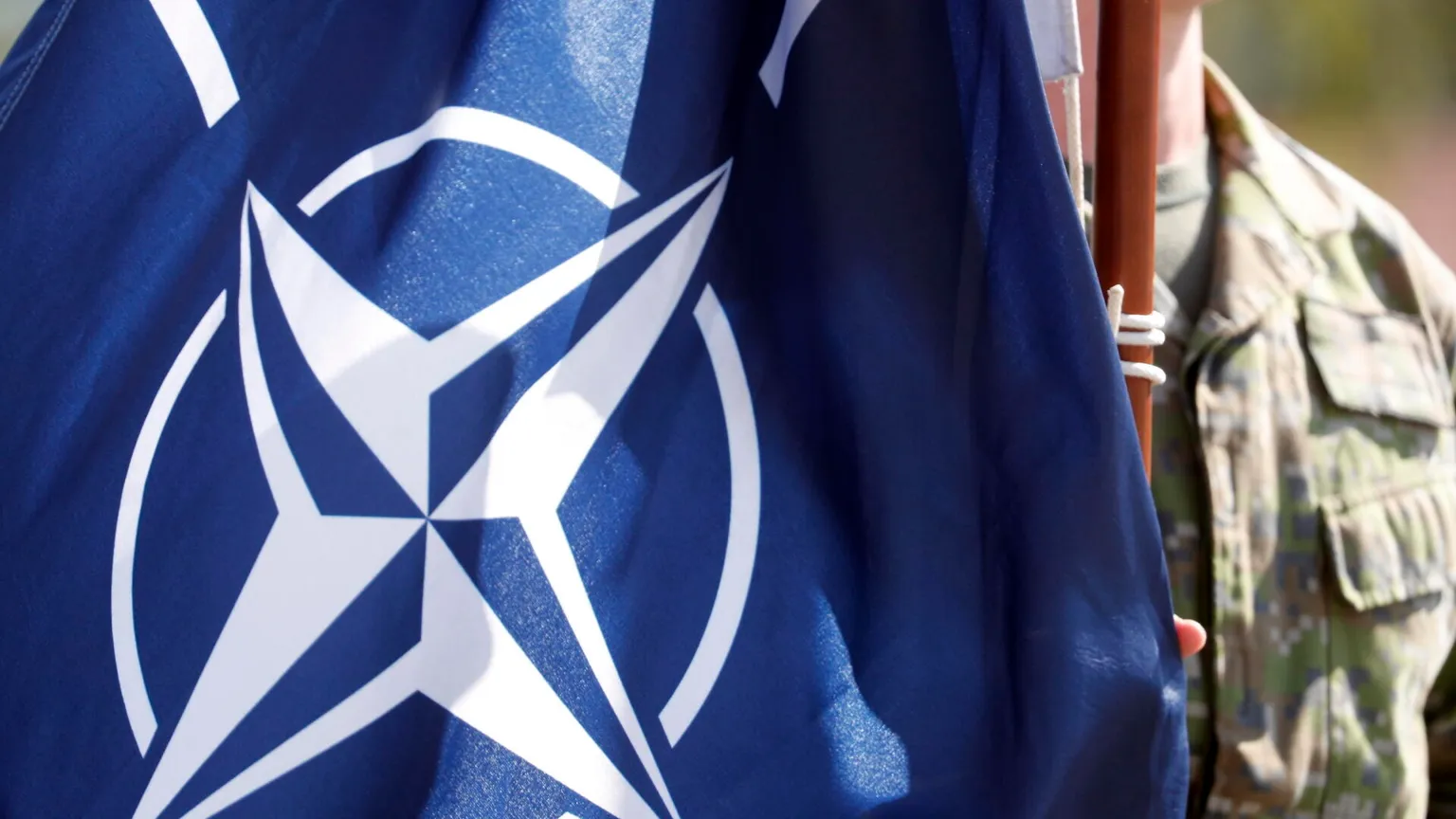 Lo spostamento di truppe dell'Estonia al confine è un segnale contro la guerra ibrida di Mosca