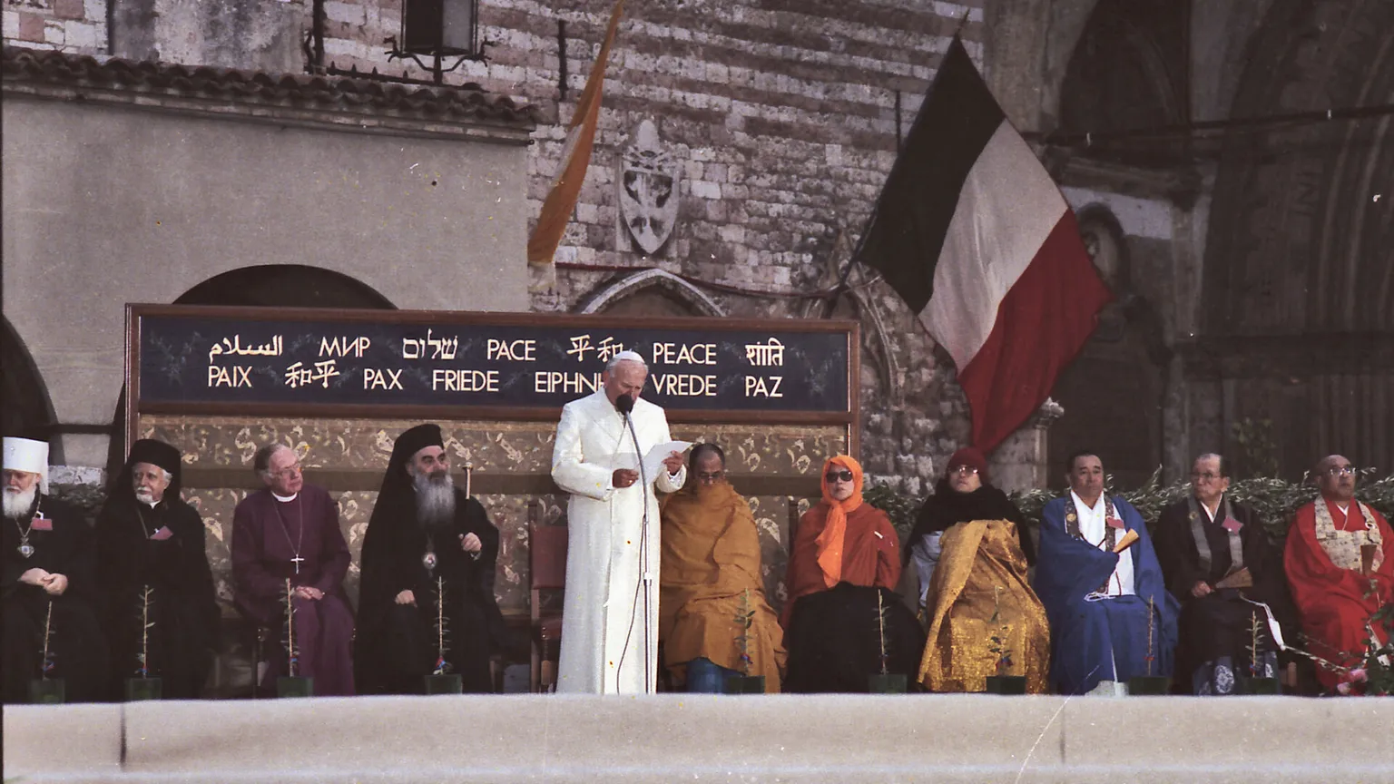 La fiamma dello “spirito di Assisi” è ancora viva