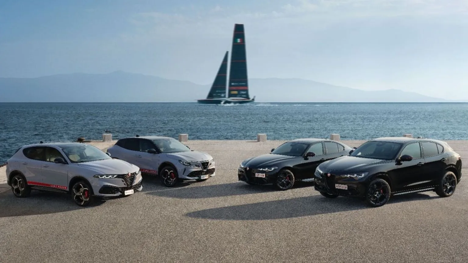 Alfa Romeo sale a bordo: così l'auto fa correre Luna Rossa