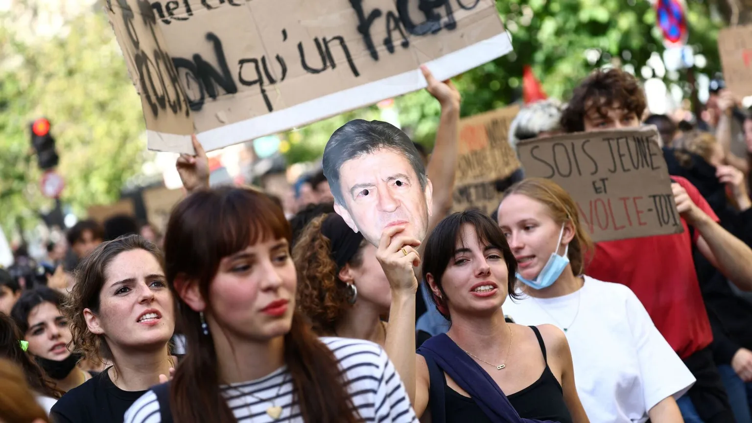 «Il vento della rivolta in Francia premierà i partiti più radicali. Qui la crisi è di sistema»