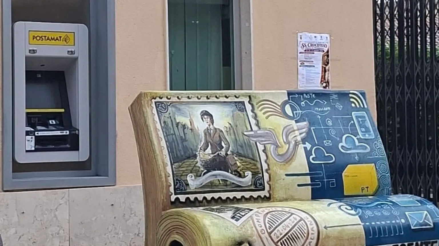 Un Atm "riaccende" un paese di 468 abitanti: «Finalmente possiamo prelevare nel nostro Comune»