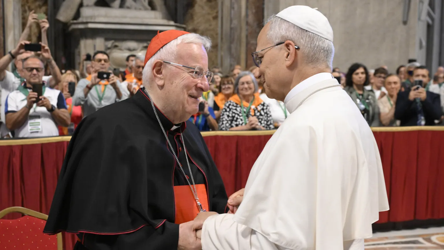Il cardinale Bassetti: «Così il Papa da un letto di ospedale ci insegna ad accogliere la nostra fragilità»