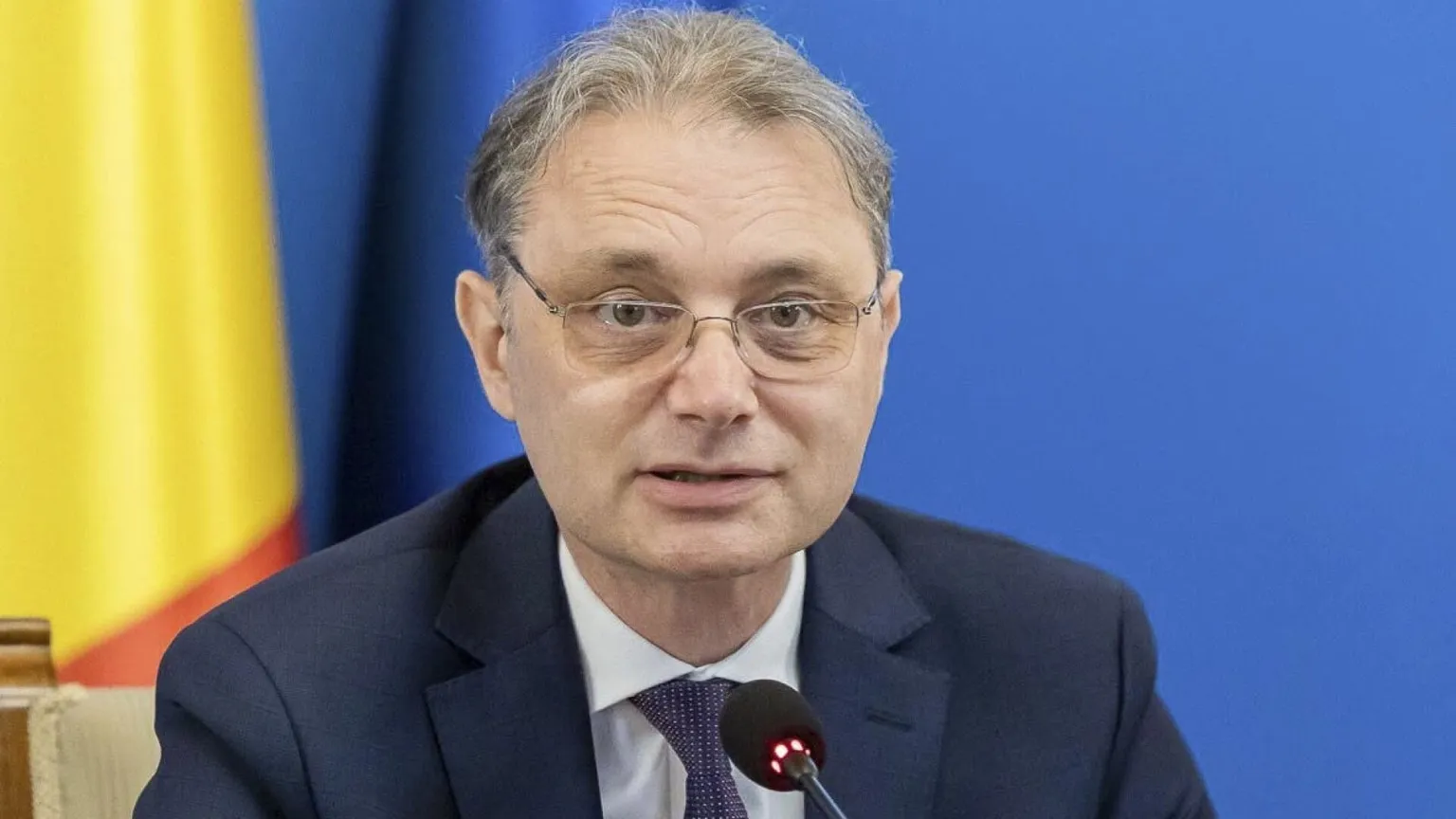 Al quarto tentativo la Romania verso la soluzione della crisi. Il diplomatico Nicolescu premier