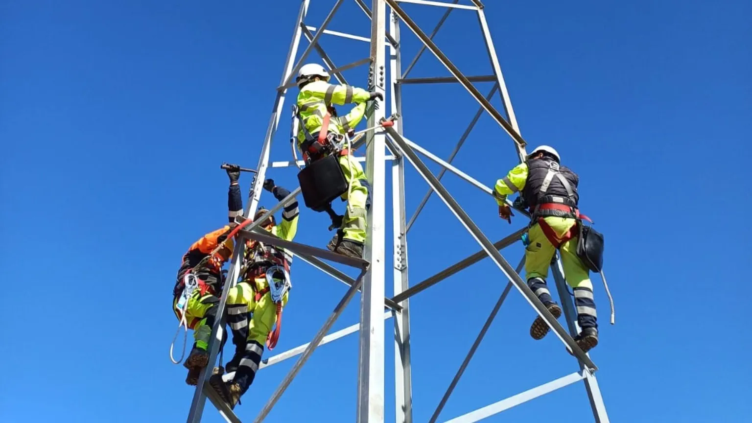 Il Gruppo Enercom forma tecnici delle reti elettriche