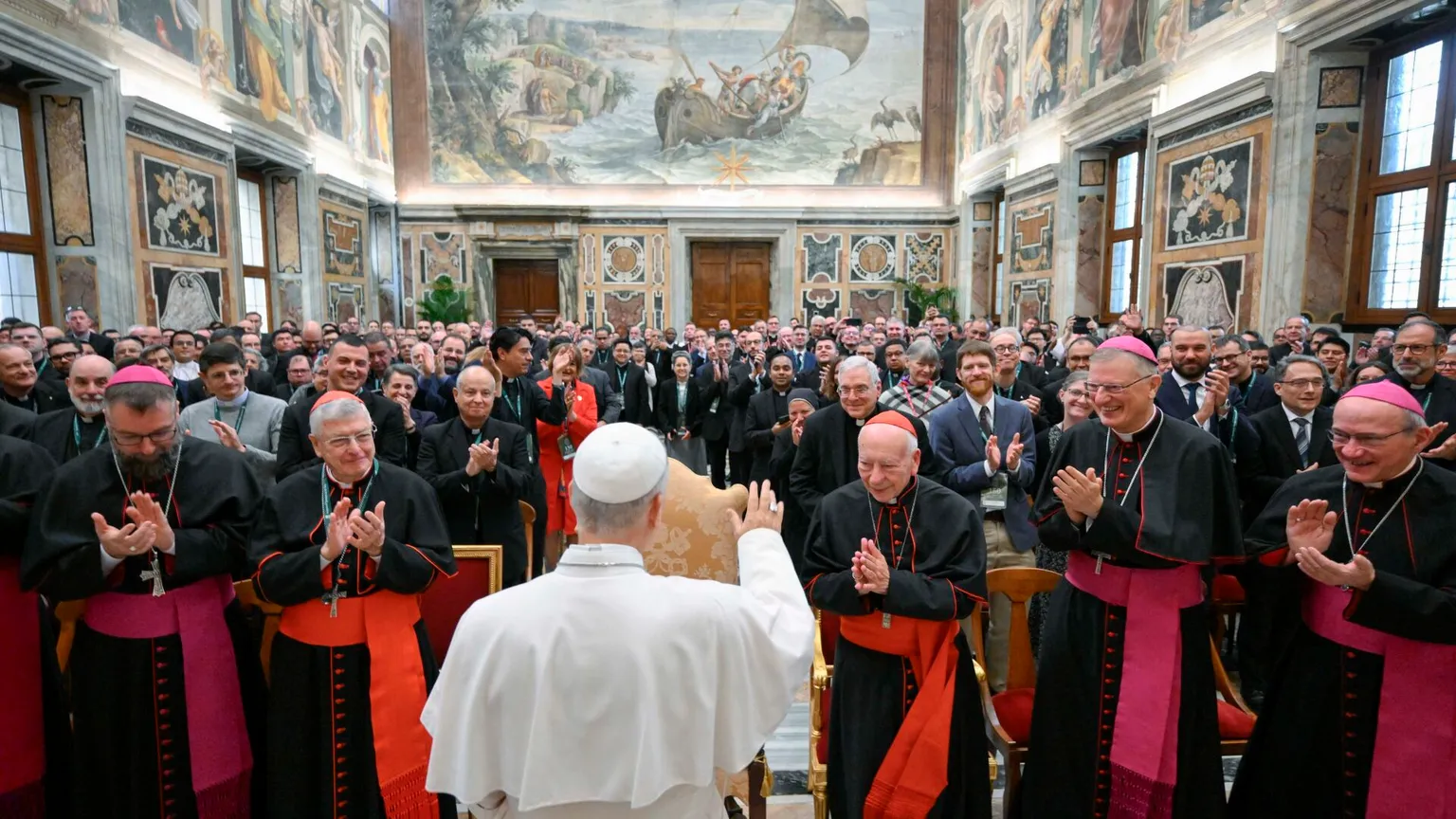 Papa Leone XIV: il Diritto canonico tiene unite giustizia e verità