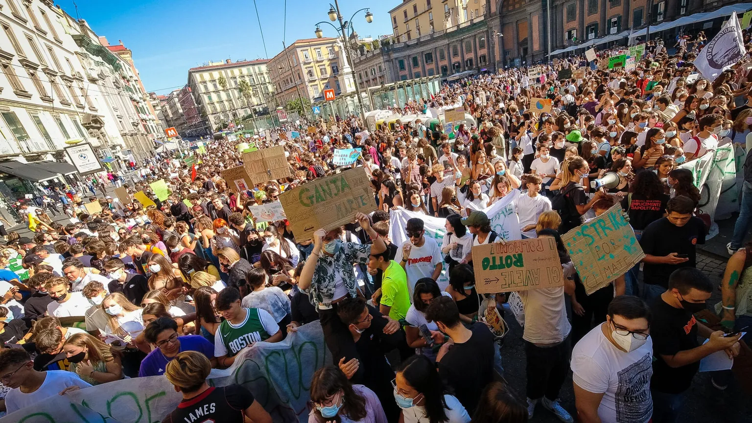 La chiamata in piazza per il pianeta: il prossimo 5 dicembre ritorna la grande onda verde