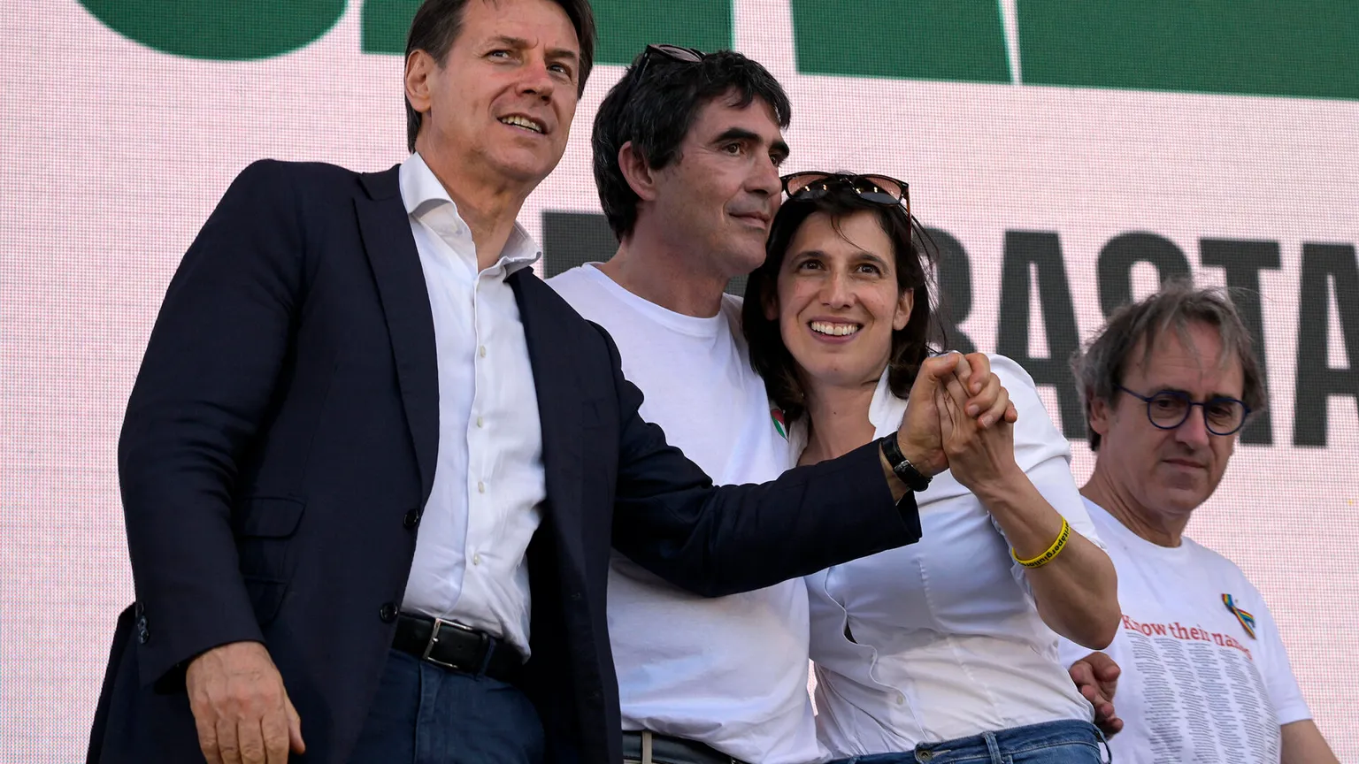 Il nodo Kiev per il Pd, l'enigma Renzi per la coalizione: tutti i tabù del centrosinistra