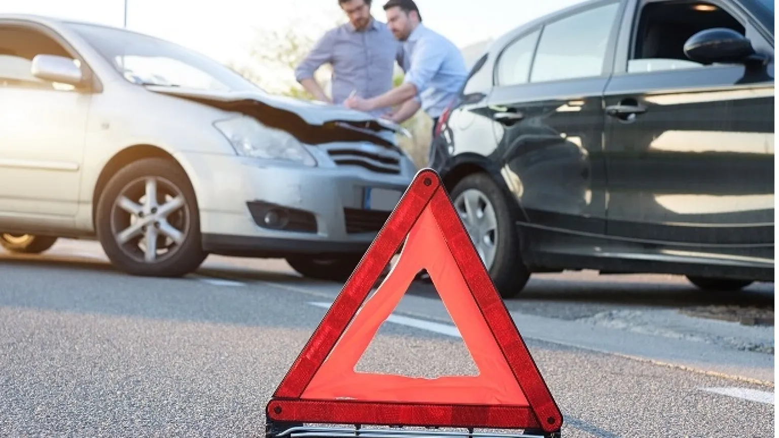 Auto intelligenti ed errori umani: la Polizia Stradale a caccia della verità nei dati di bordo