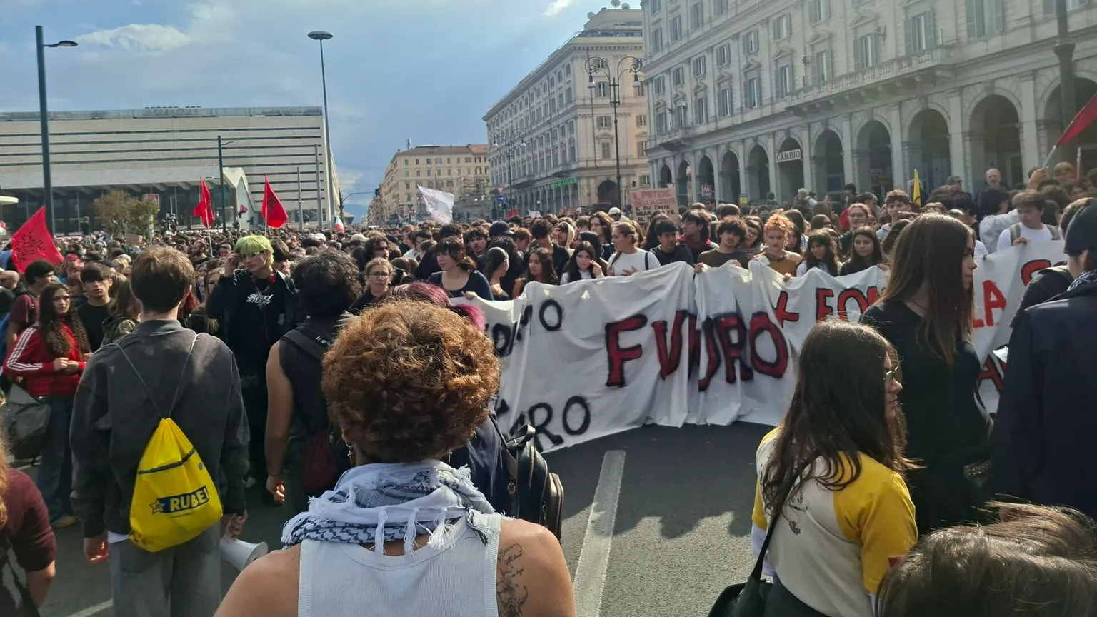 Corteo di Roma, tensione al Colosseo
