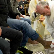 Laviamo il fango della nostra indifferenza