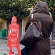 Calabria, a 14 anni schiava sessuale del clan