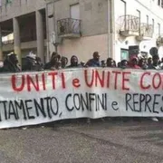 A Gioia Tauro la protesta dei migranti: «Condizioni di vita impossibili»