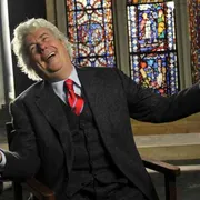Ken Follett: «Perché io, ateo, adoro andare in chiesa»