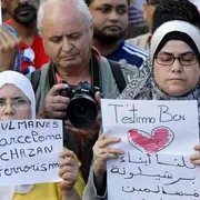 Barcellona, l'islam in piazza sfida il terrorismo