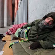 Fratel Biagio in strada: «Come chi non ha nulla»