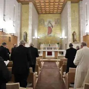 La prima meditazione per papa Francesco e la Curia Romana