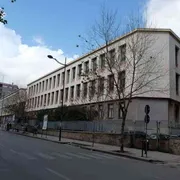 Prof sospesa dopo un video che accostava Salvini e leggi razziali